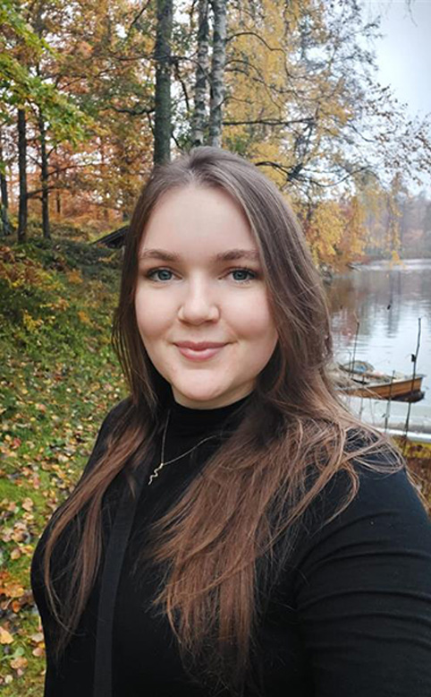 Justine Pype, oud-studente uit de afstudeerrichting milieutechnologie van de bachelor chemie aan HOGENT.