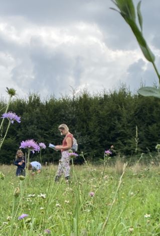 mensen in tuin