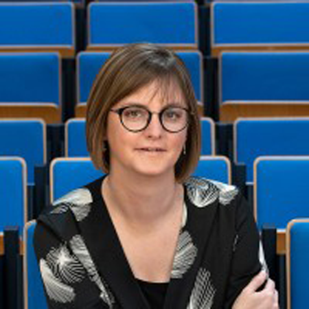 Mieke Catry, opleidingshoofd chemie aan HOGENT.