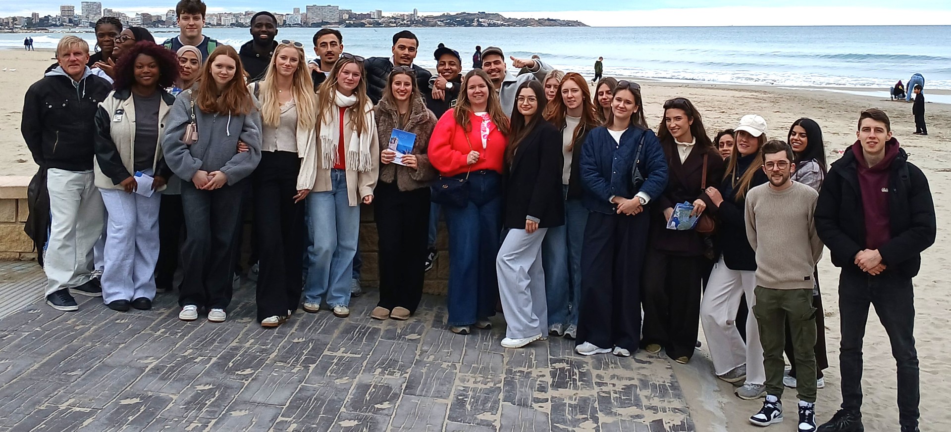 Foto Dertig studenten kiezen voor studiereis naar Alicante tijdens lesvrije week.