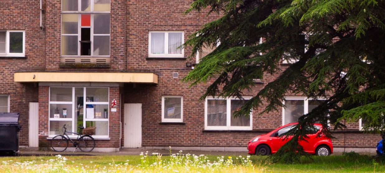 Foto Een briefwisseling tussen sociale en ruimtelijke professionals.